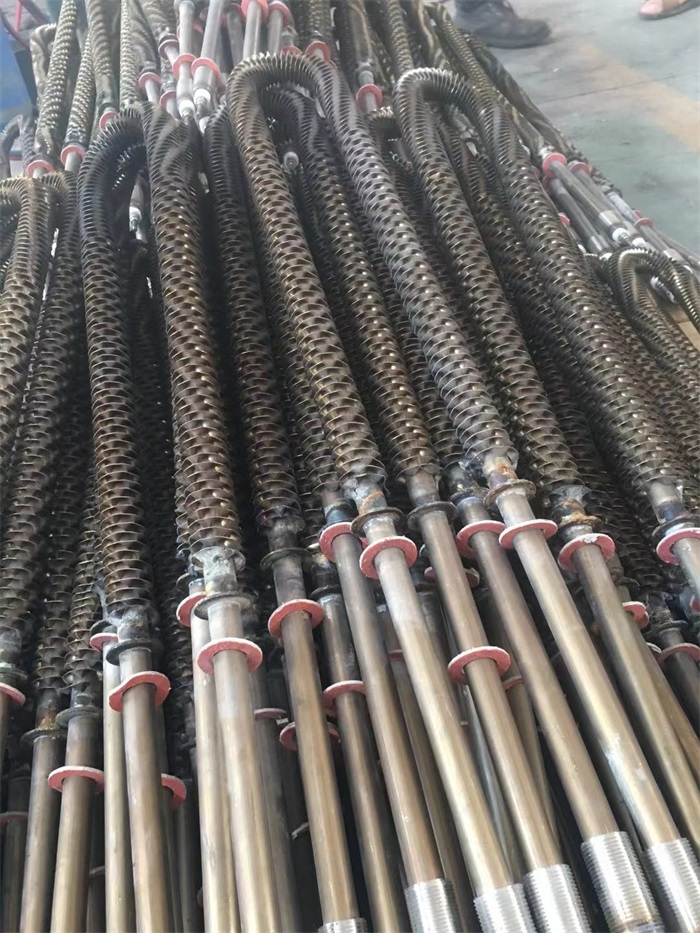 Duct heating pipe